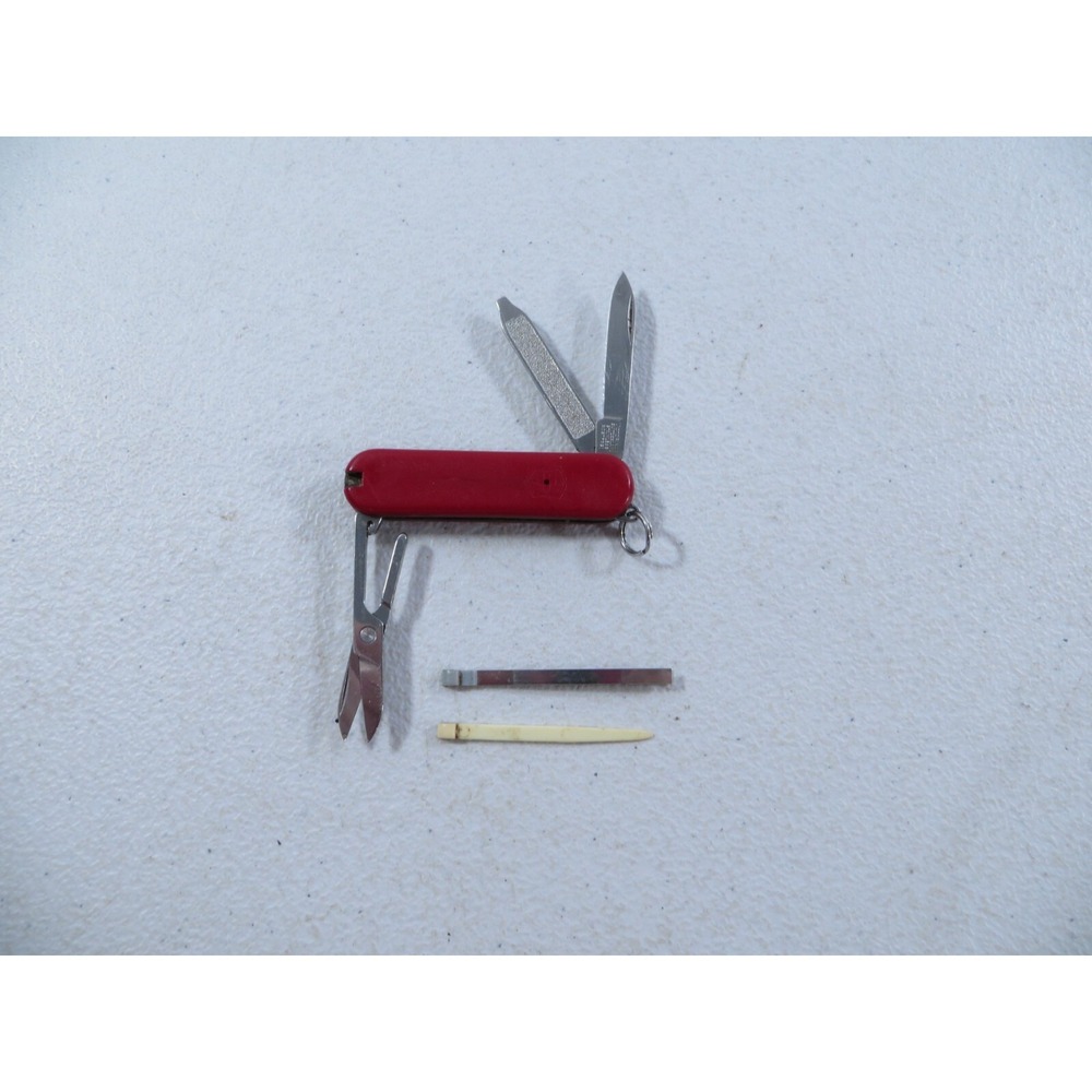 Victorinox Swiss Army Knife Classic SD Red W/ 5‎ Tools